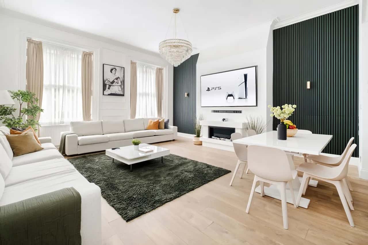 Modern Two Bedroom Retreat in London