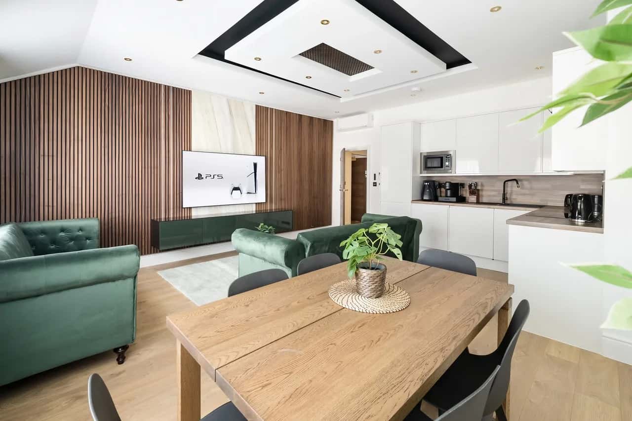 Chic One Bedroom Retreat in London