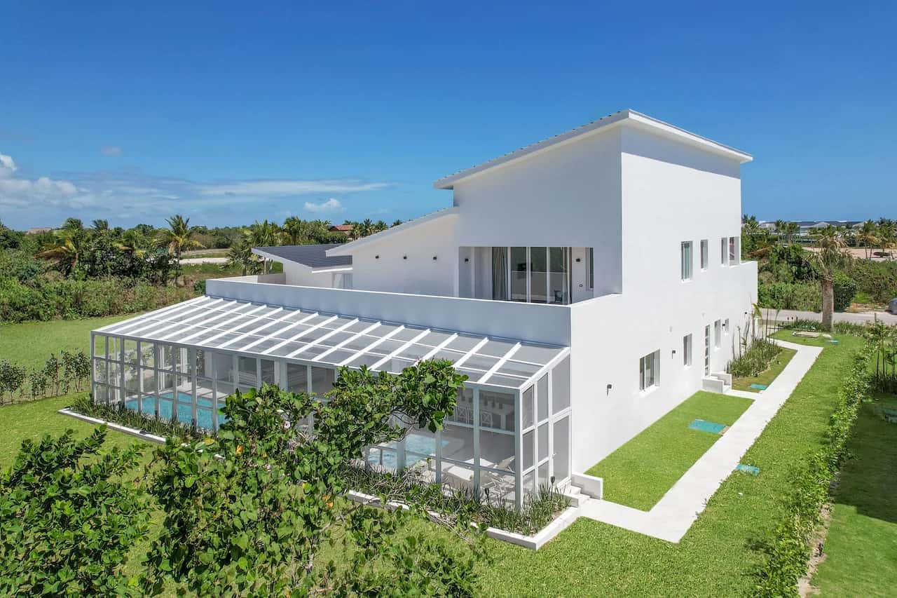 New Luxury Cap Cana Villa for Rent – 4 Bedrooms, Pool & Jacuzzi, Maid, Golf Cart