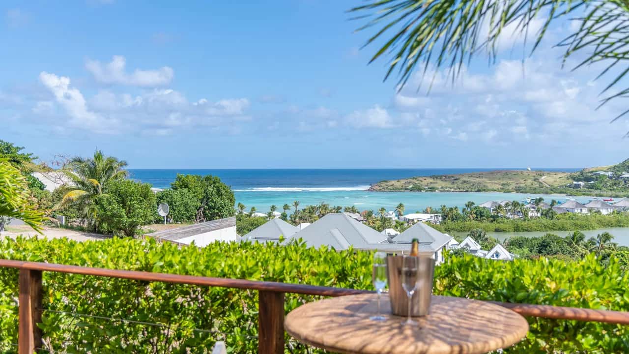 Grand-Cul-de-Sac Lagoon Retreat with Pool