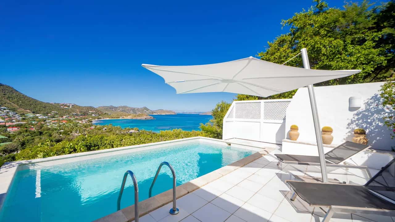 Private Pool Villa in Lorient
