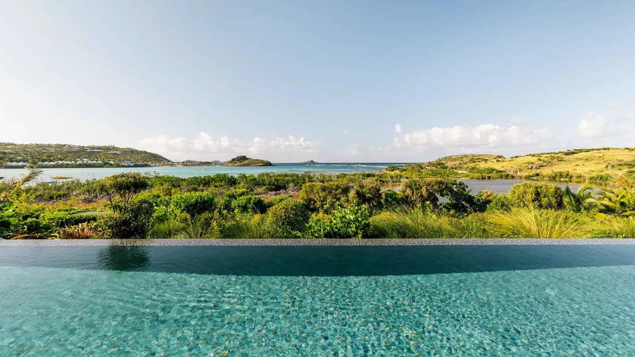 Lagoonfront Luxury Villa With Heated Pool