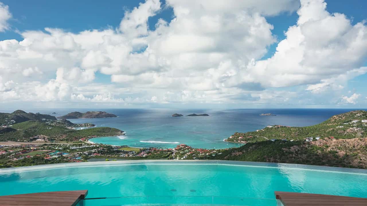 Bright Villa With Panoramic Ocean Terrace