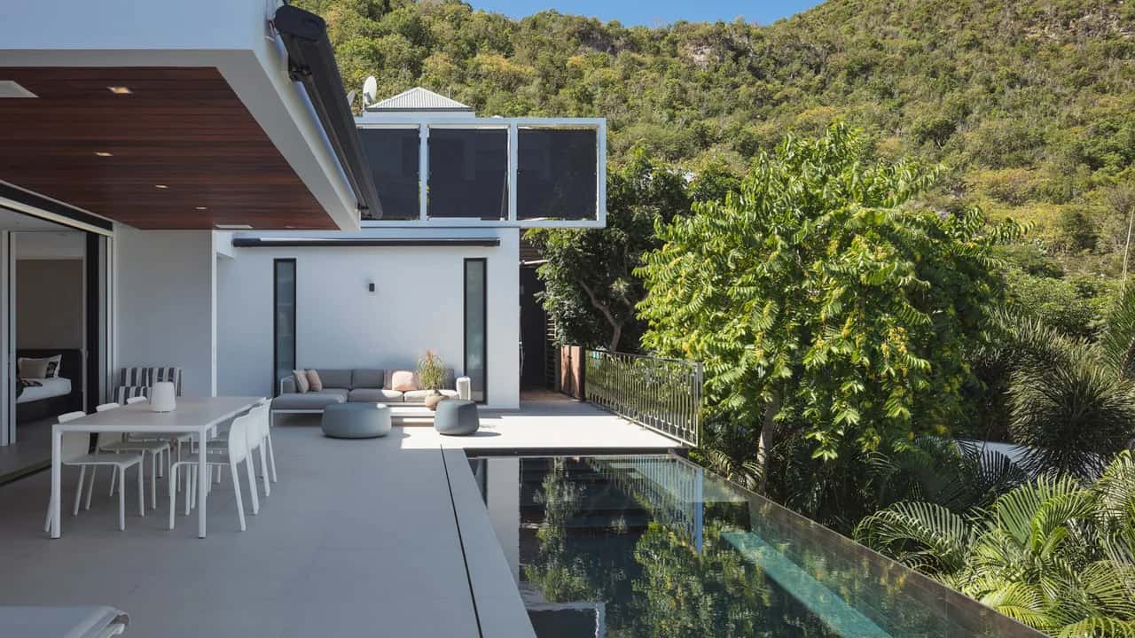 Bright Home With Private Heated Pool