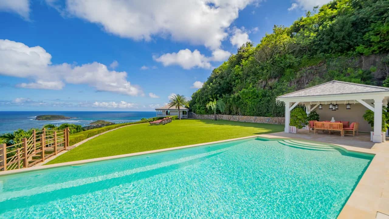 Right Coastal Villa With Heated Pool