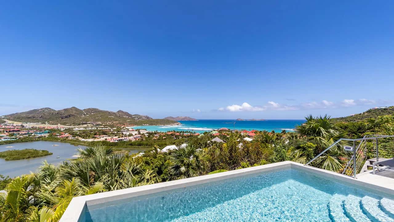 New Paradise Villa with Stunning Island Views