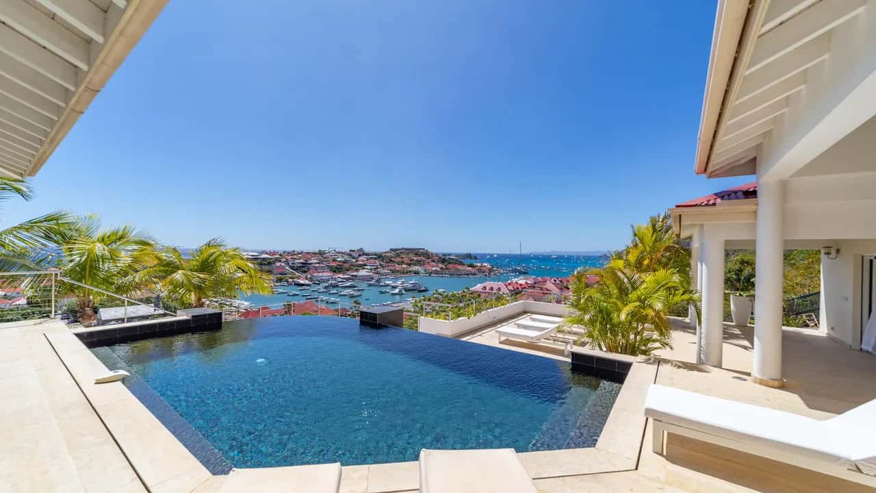 Breathtaking Prestige Villa