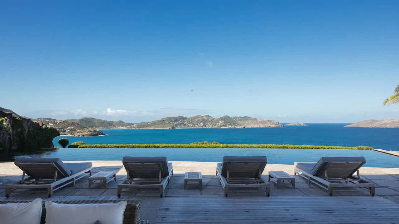 Elegant Villa with Two Private Pools