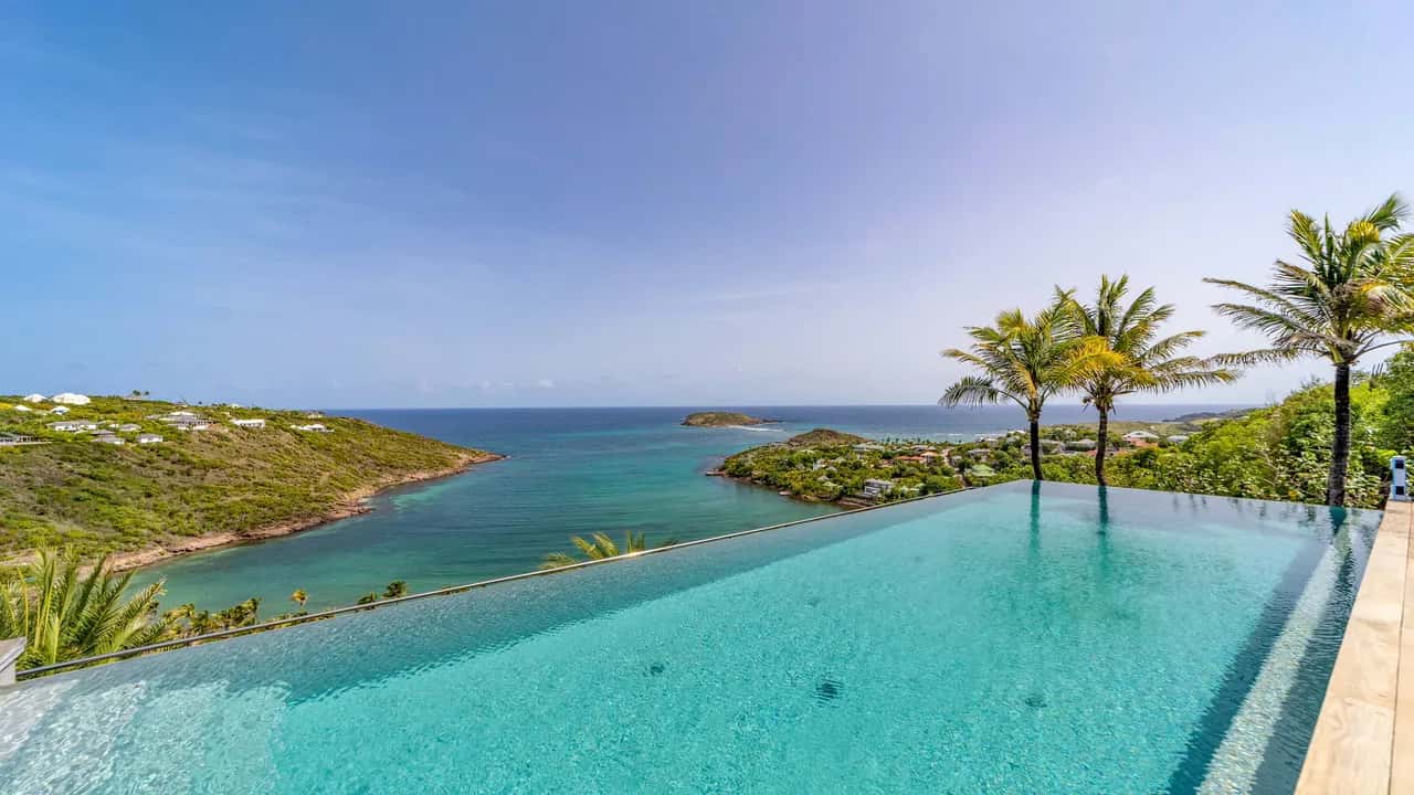 Stunning Newly Built Villa
