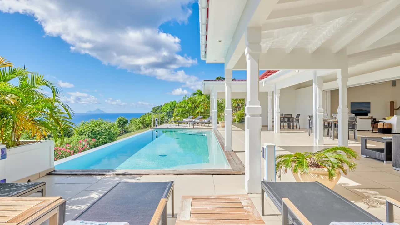 Superb Villa with Gustavia Harbor View