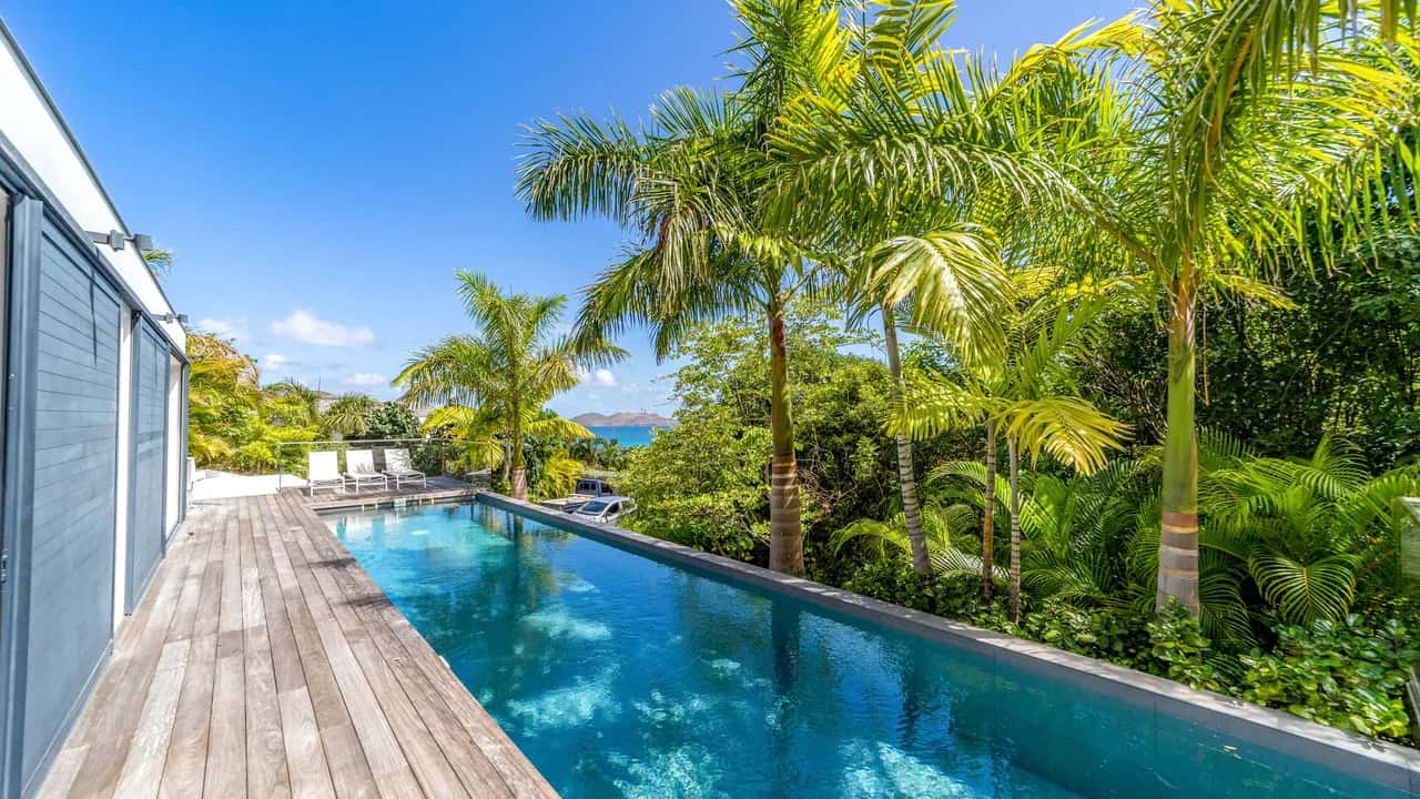 Ultramodern Villa in the Heart of St Jean Beach
