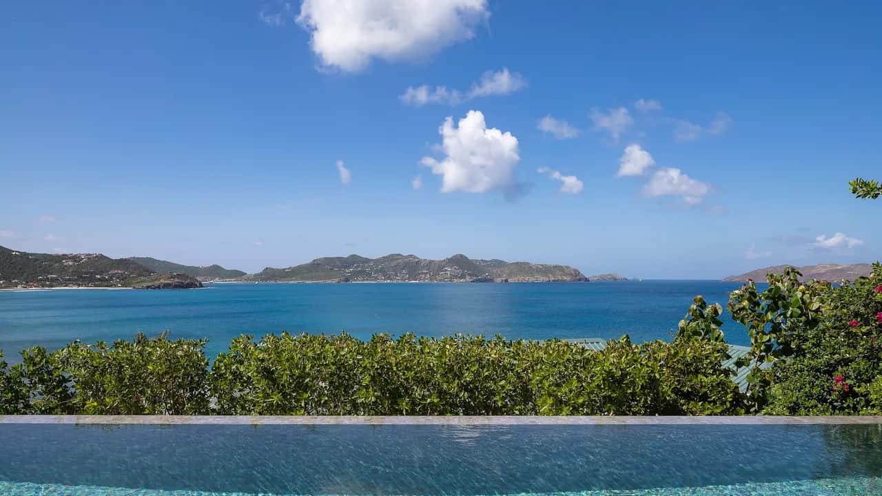 Heated Family Villa Near Beach in Pointe Milou