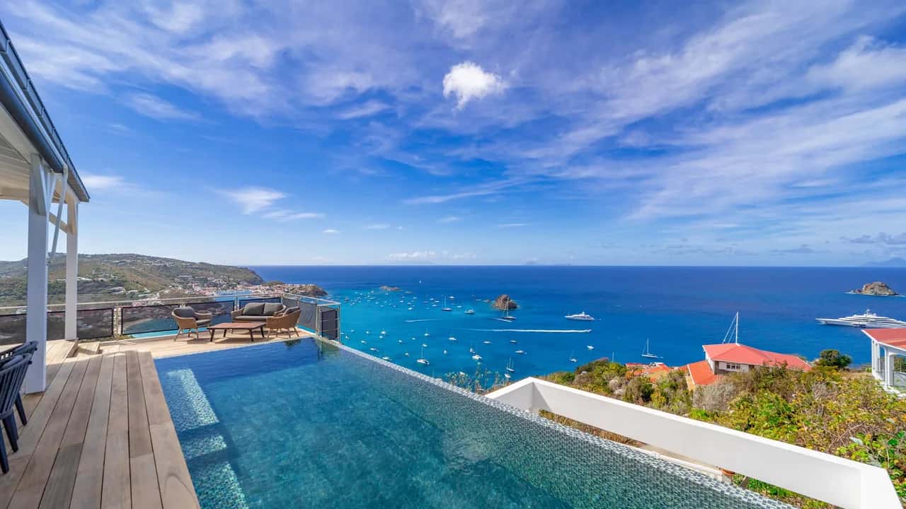 Amazing 2 Br Vacation Villa with Sea View