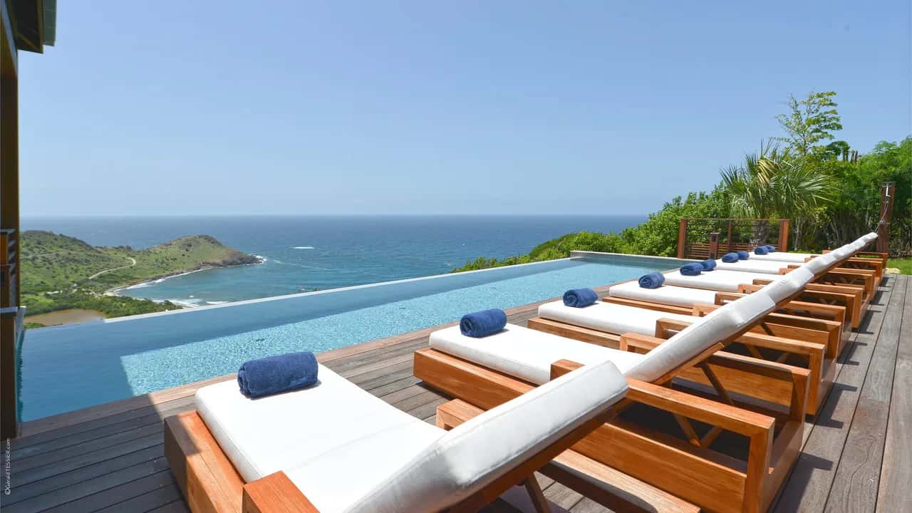 Superb Villa in a Private Neighborhood