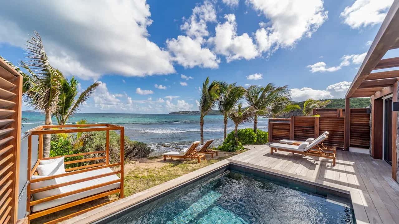 Single-Story Luxury Villa in Anse des Cayes