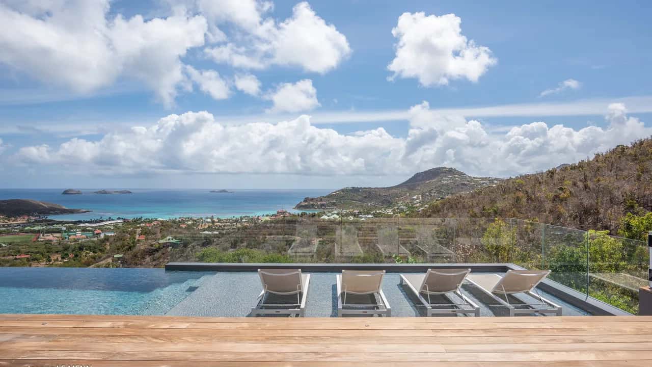 Glorious Sea Villa with Amazing Panorama Sea View