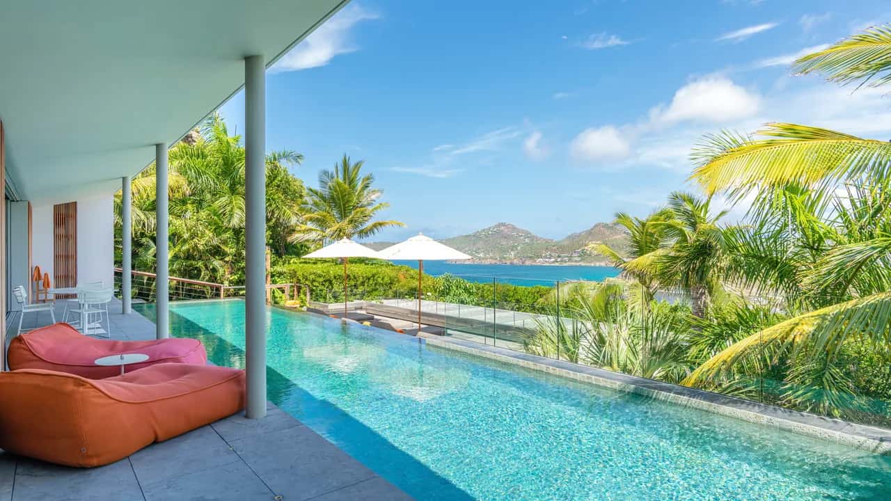 Wonderful Villa With Great Mountainous Views