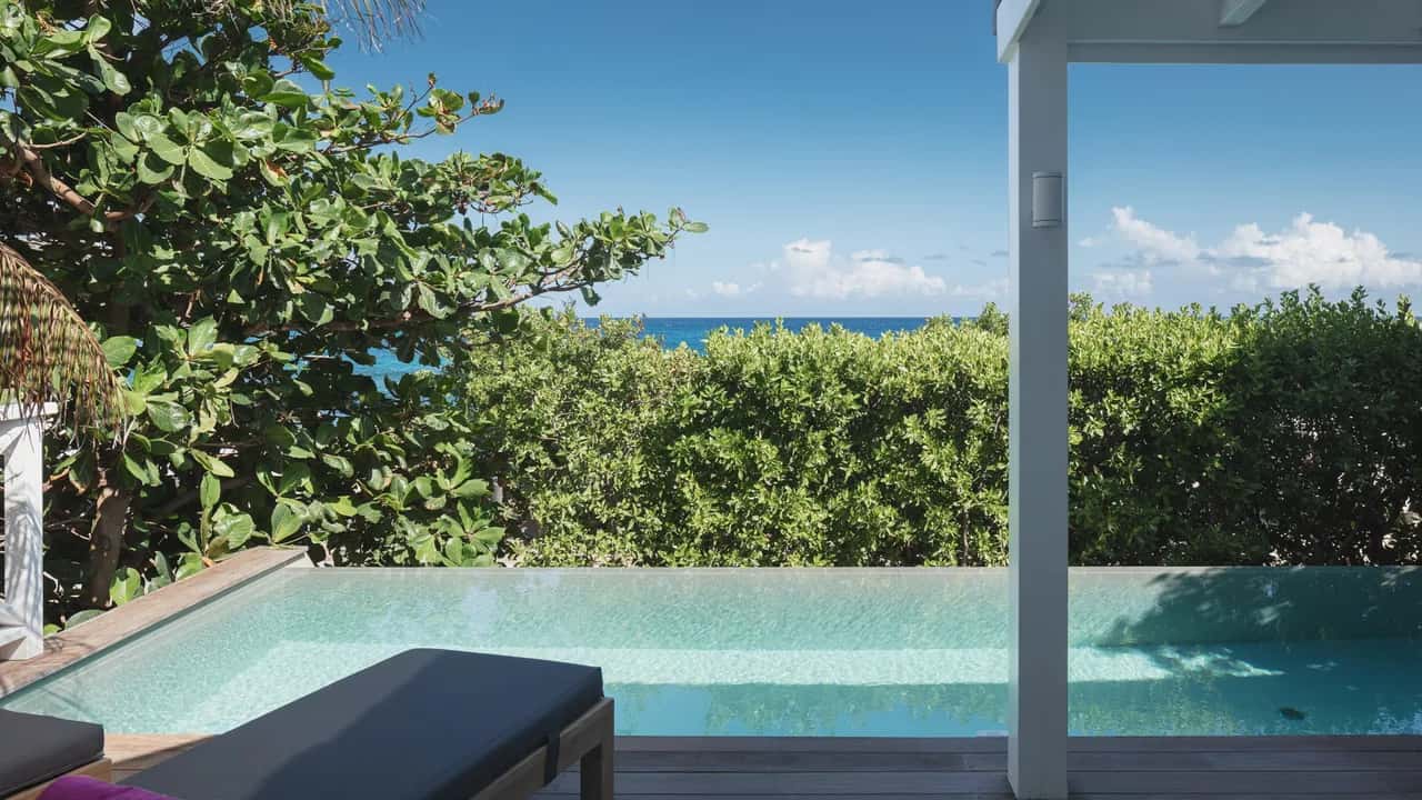 Single-Story Retreat with Private Pool in Toiny