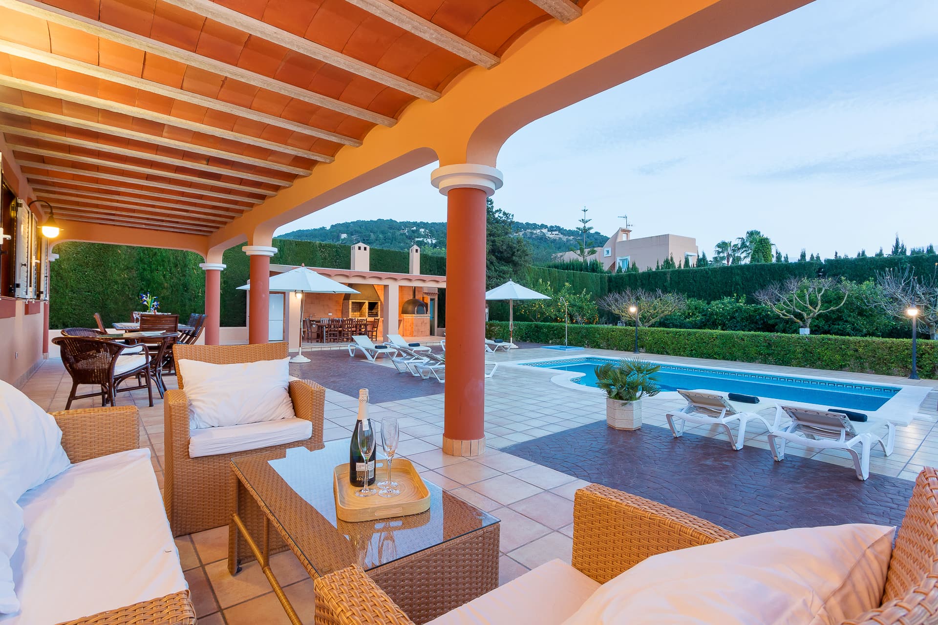 Spacious Six Bedroom Villa in Can Besso, Ibiza, foto 5