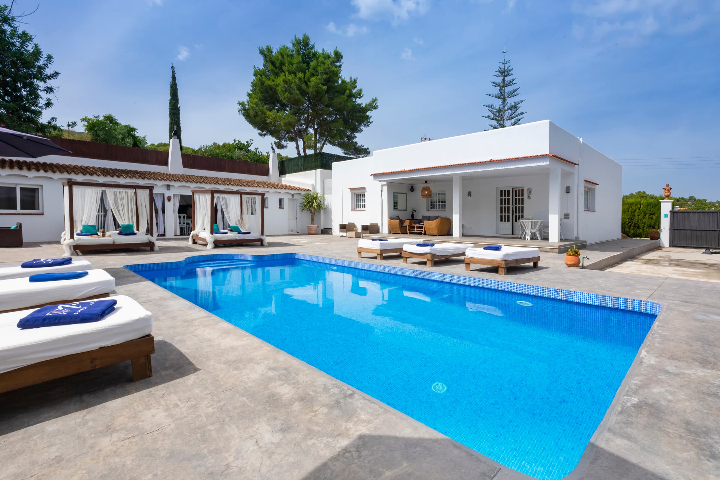 Modern Five Bedroom Villa in Ibiza, foto 4