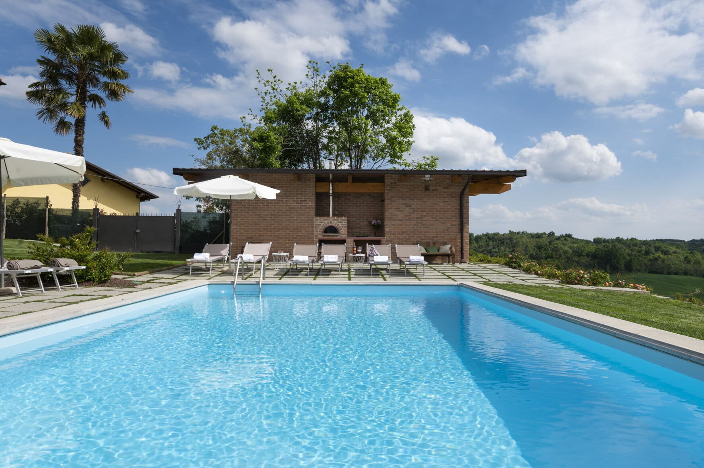 Spacious Eight Bedroom Villa in San Grato, Piemonte, foto 2