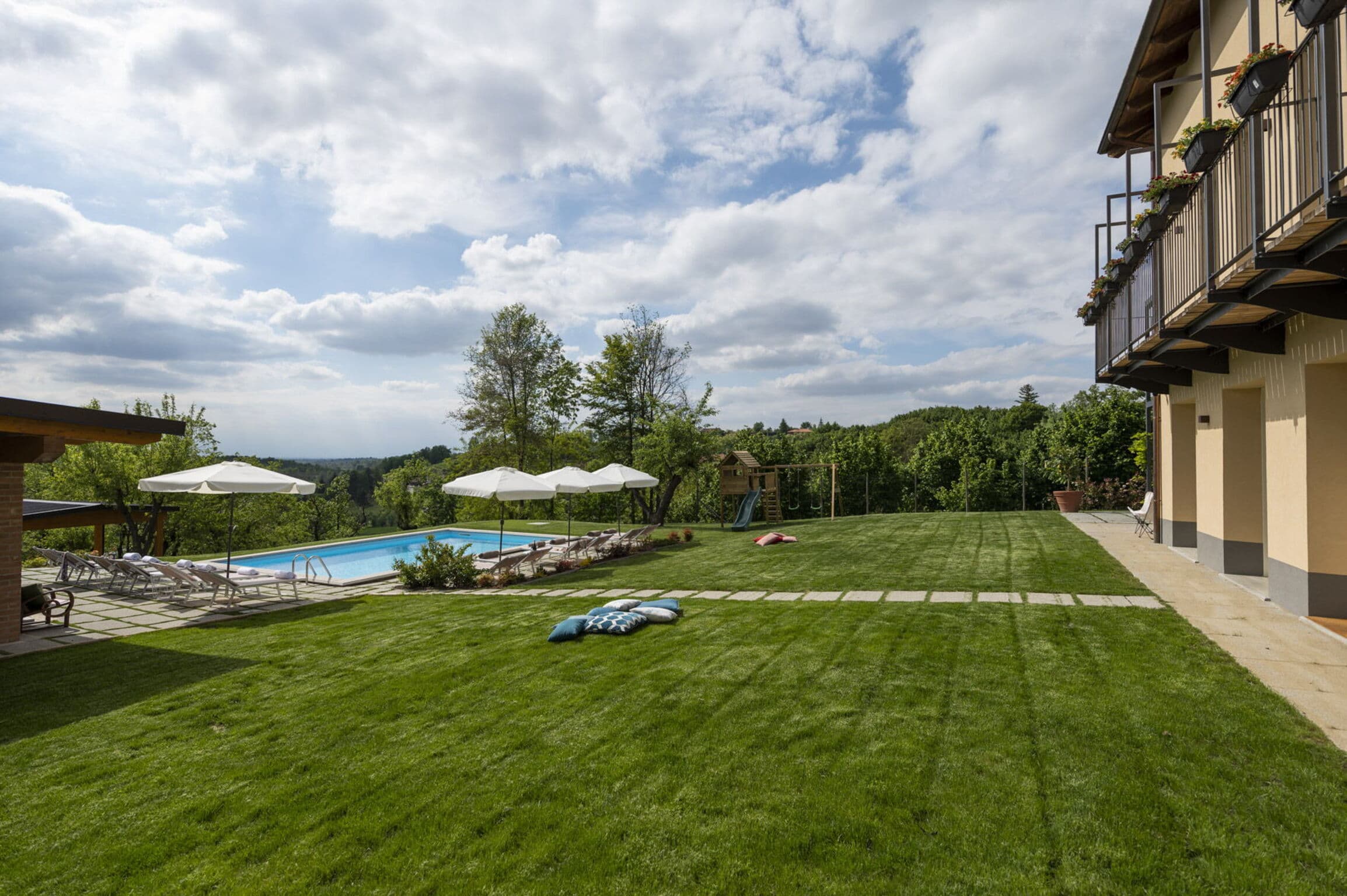 Spacious Eight Bedroom Villa in San Grato, Piemonte, foto 5