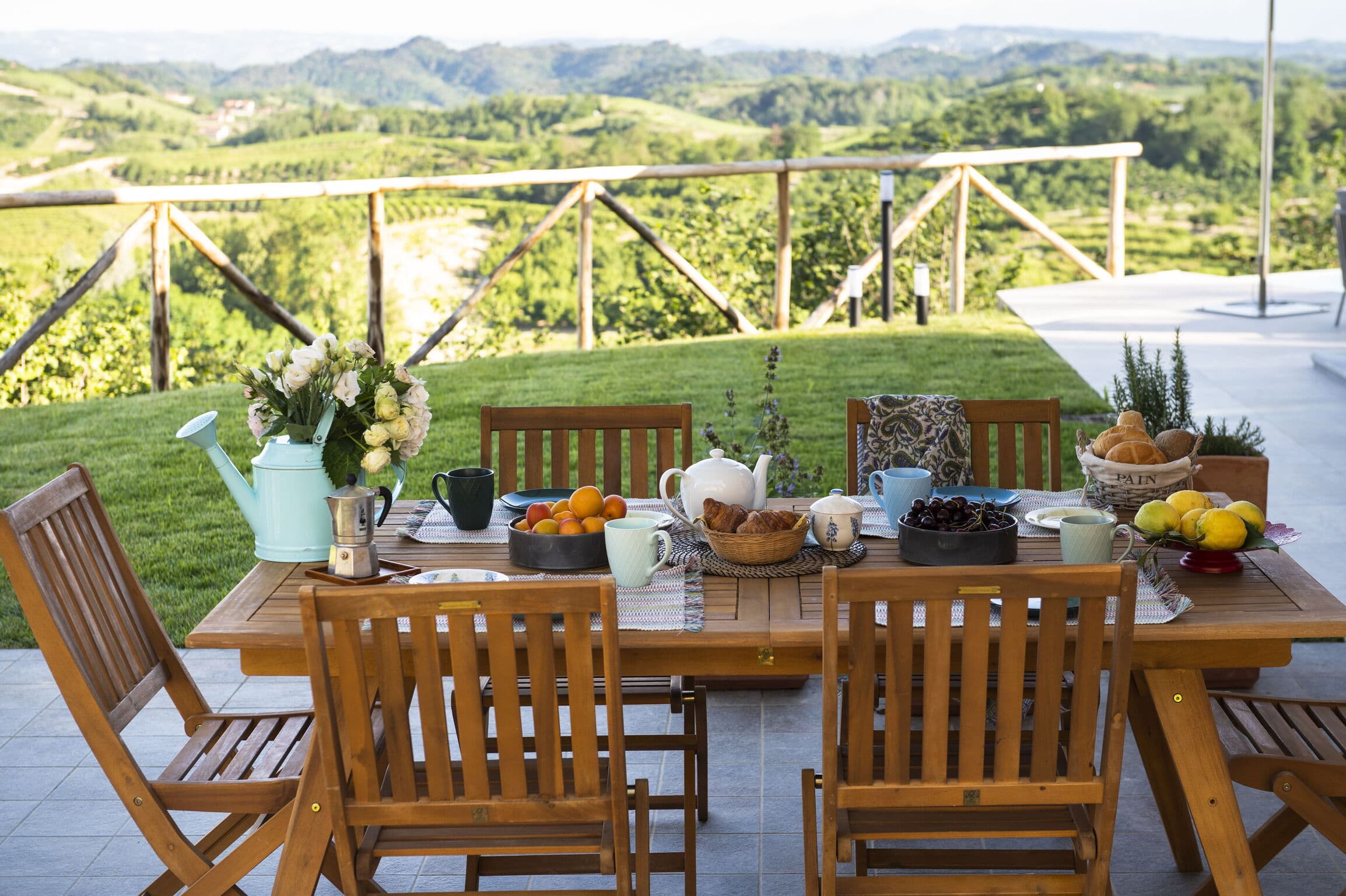 Balcony Three Bedroom Villa in Roreto, Piemonte, foto 5