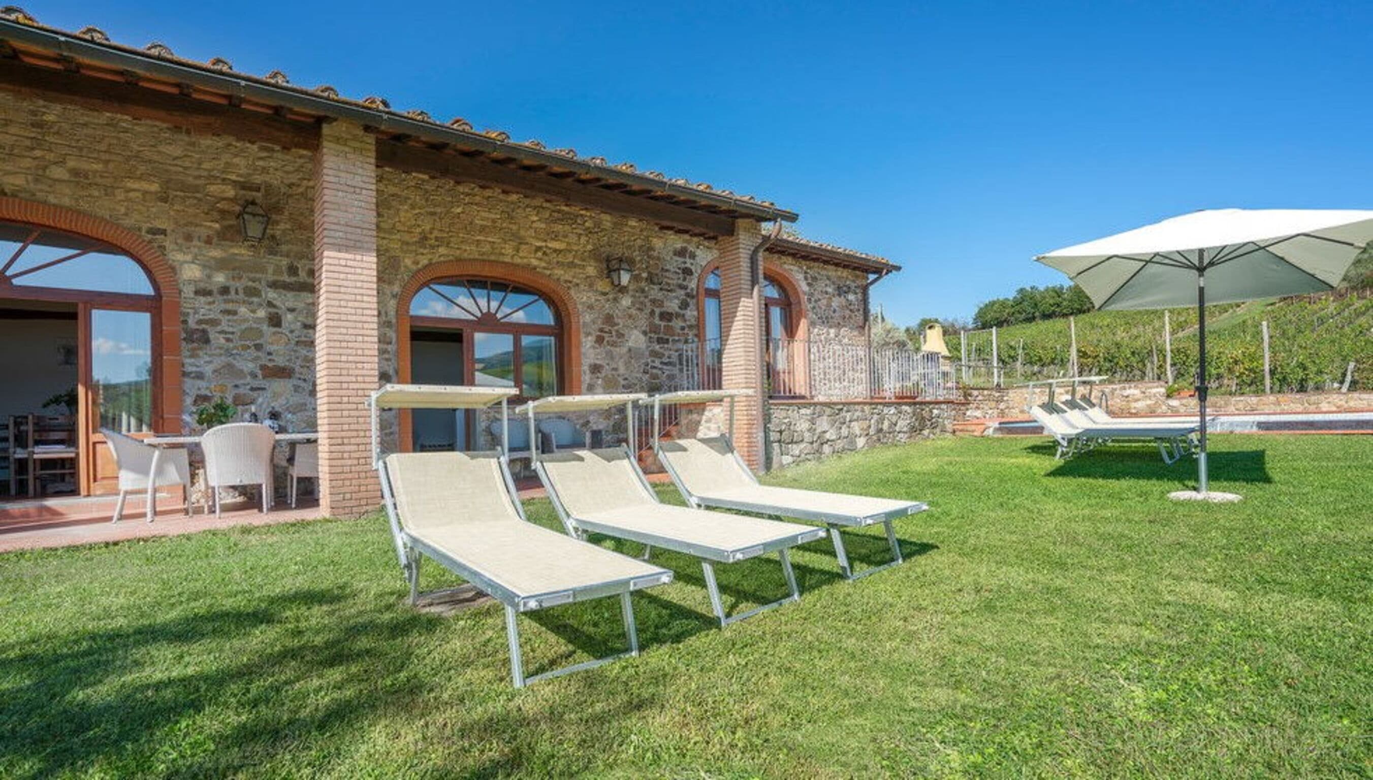 Charming Balcony Villa in Greve in Chianti, Foto 3