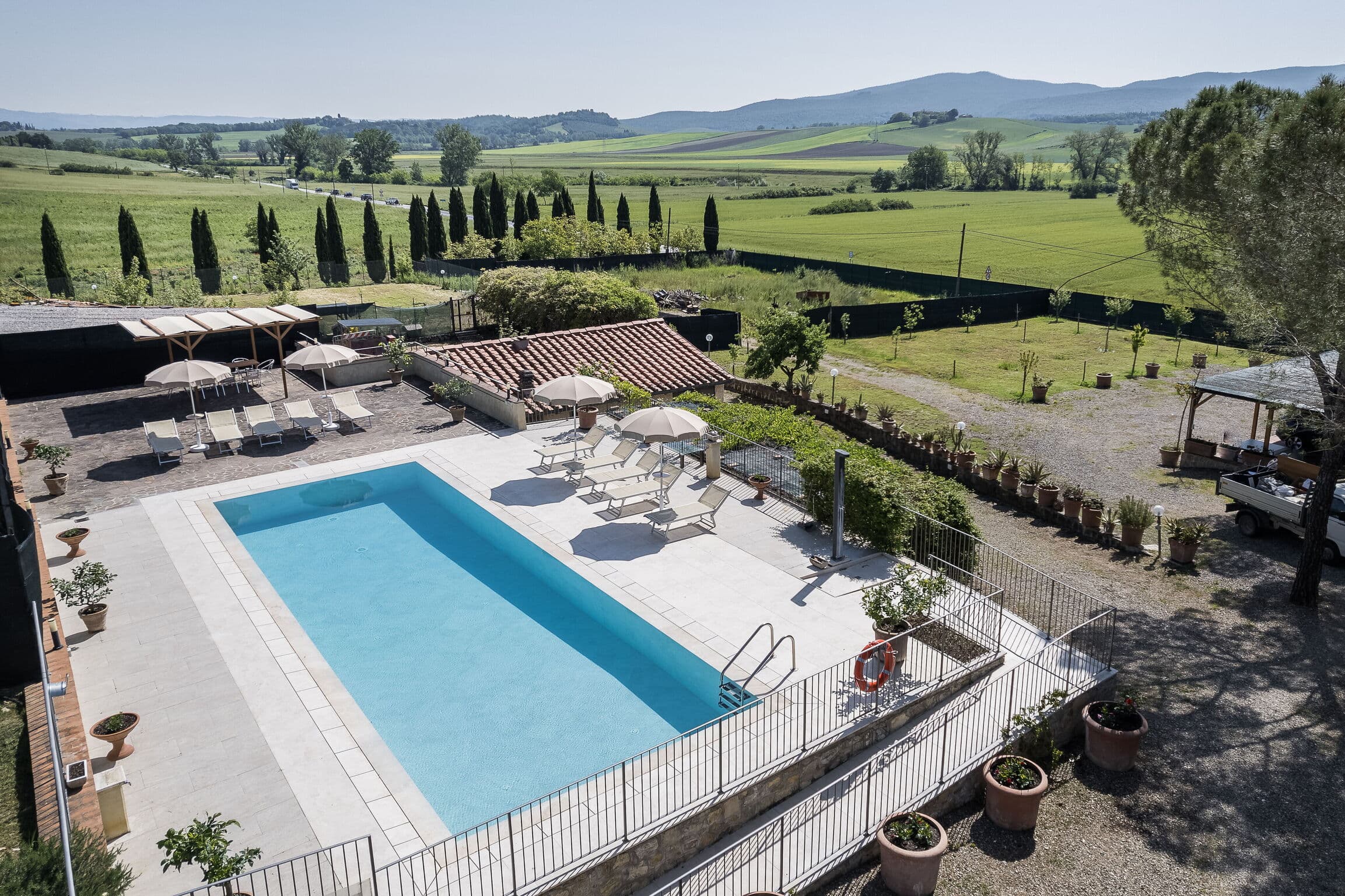 Garden-Focused Four Bedroom Villa in Colle di Val D'Elsa, Foto 3