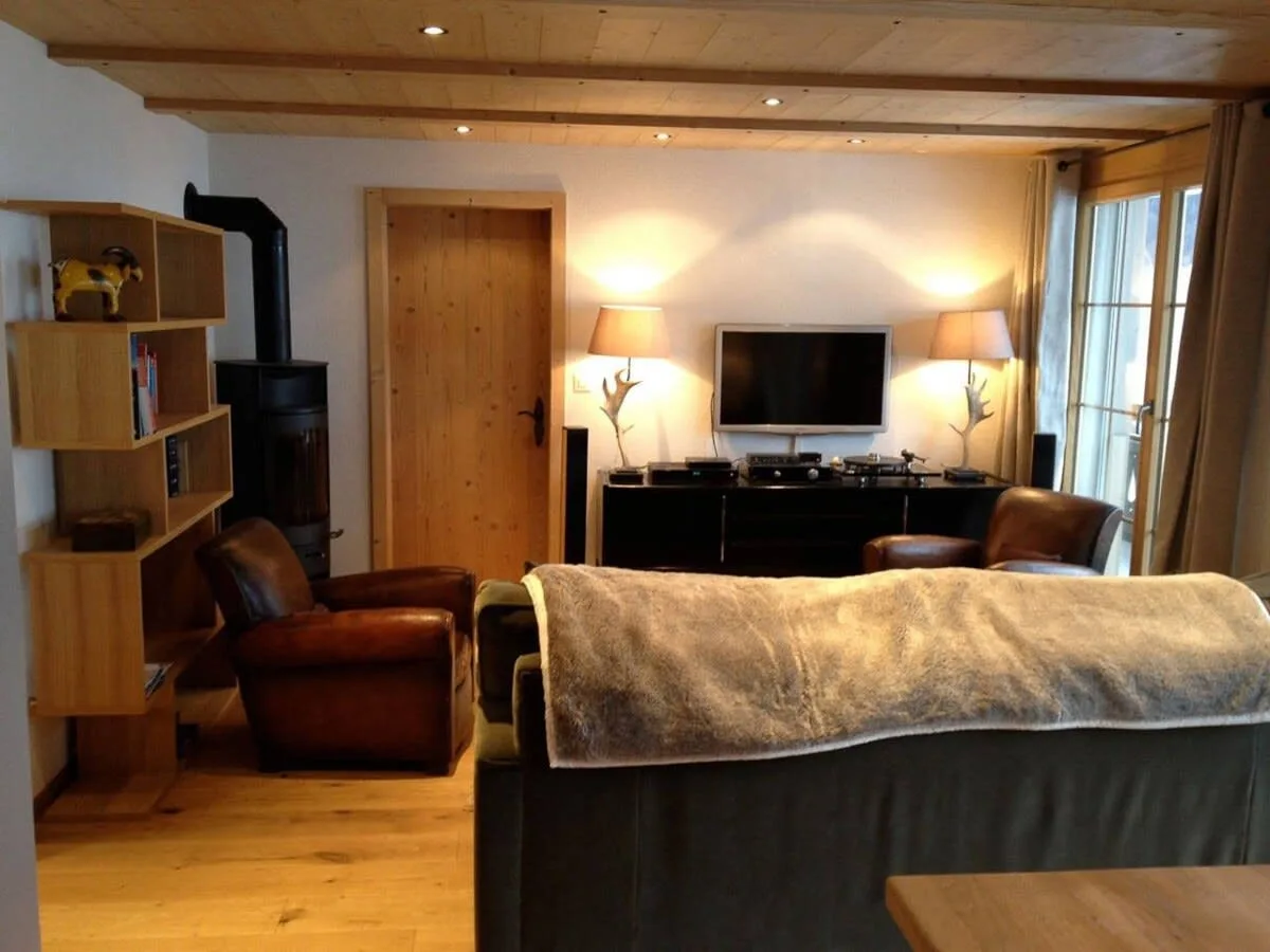 Cozy 3 BR Flat with great views to the Eiger North photo 4