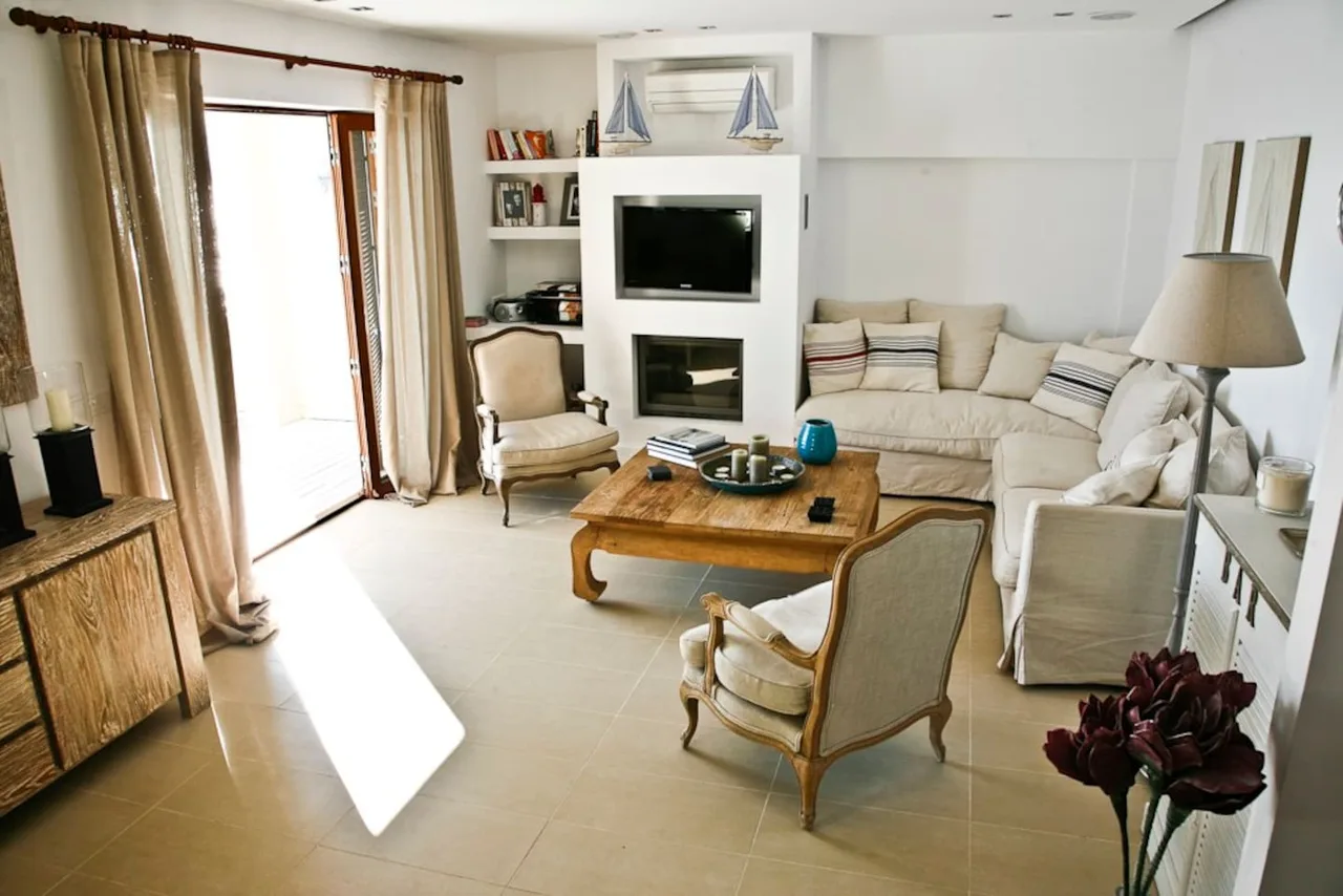 Great villa right on the Sea with Stunning Views photo 5