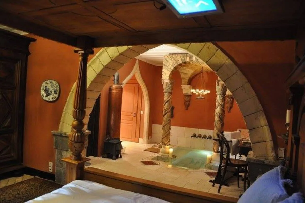 Villa de Luxe avec Piscine à Débordement à Agios Markos, photo 4