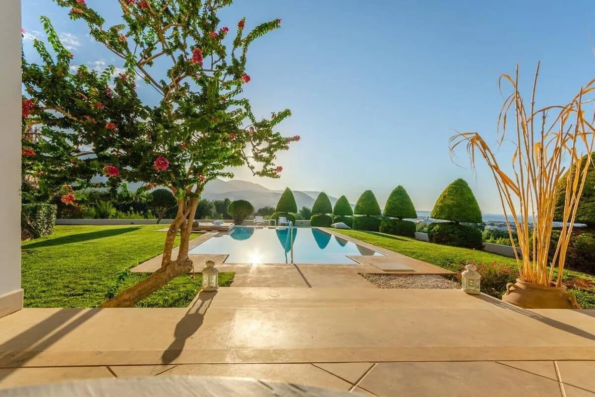 Top Luxury Villa with Amazing Garden & Sea Views, foto 5
