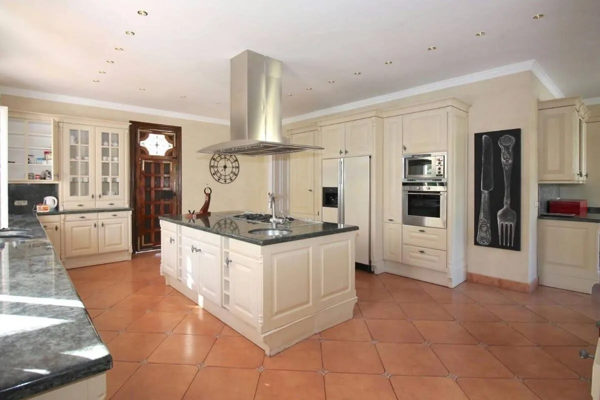 So Luxurious Catered Spoiling Estate Pools & Spa photo 4