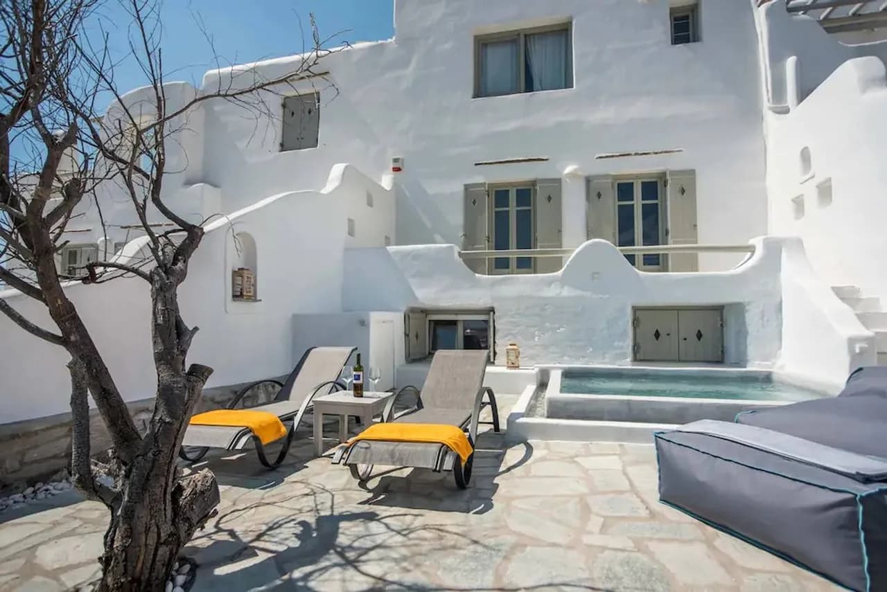 Lovely Villa with a Pool and a Beautiful View, photo 2