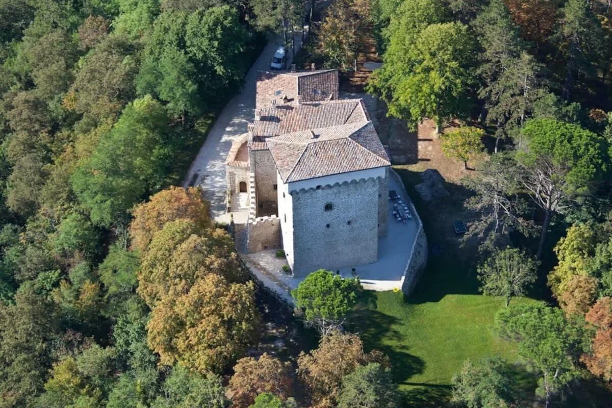 Gubbios schönstes Schloss, Foto 2