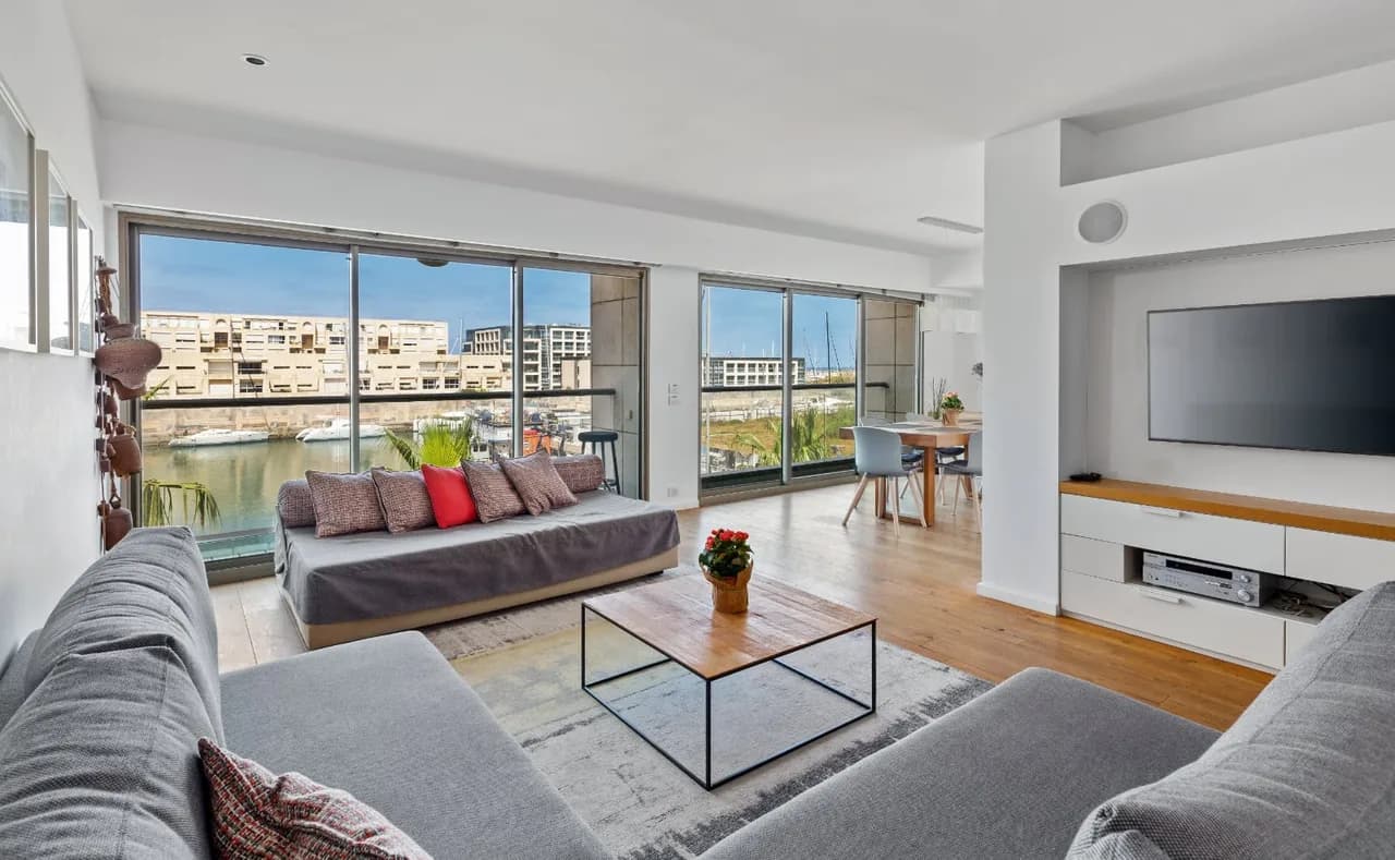 Lagoon View Family Apartment in Tel Aviv