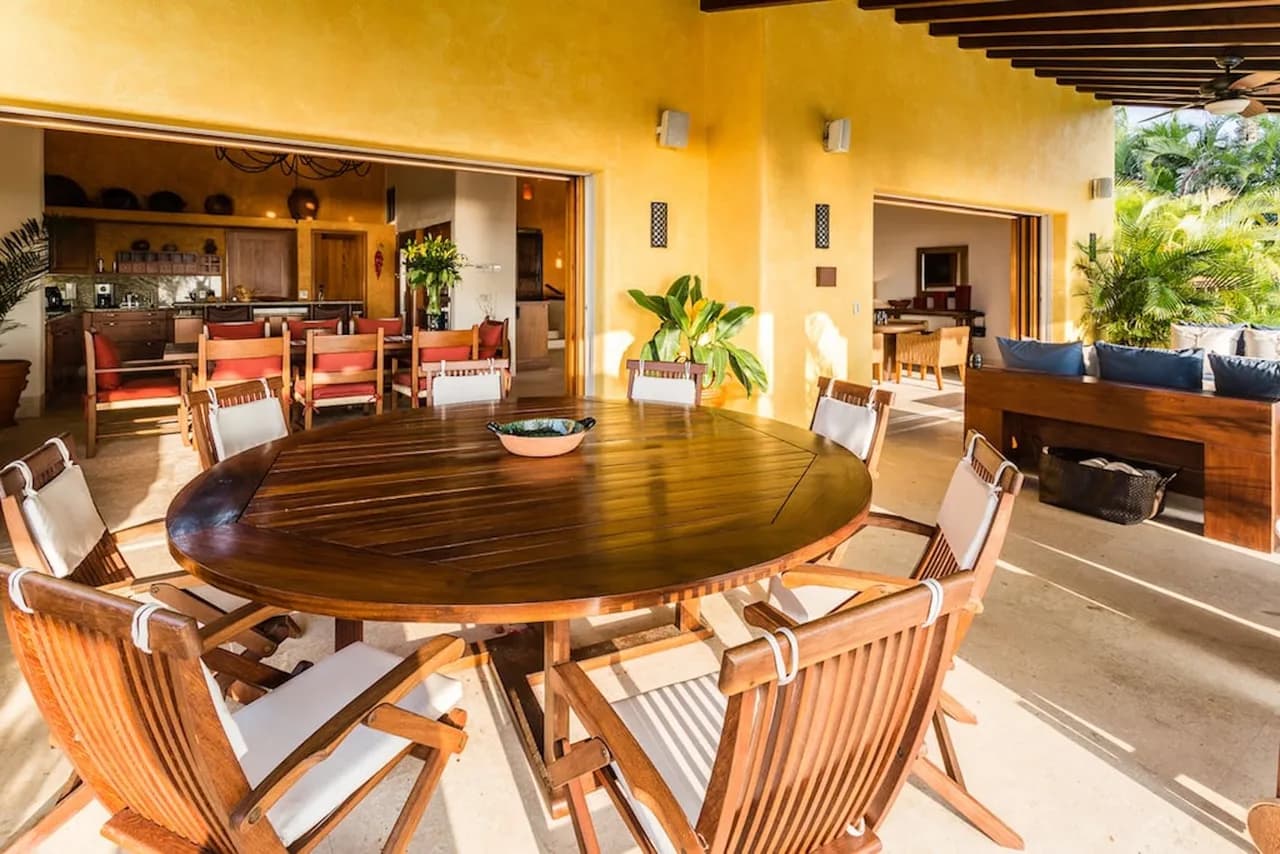 Luxurious 9-Bedroom Twin Villas Tlaquepaque photo 5