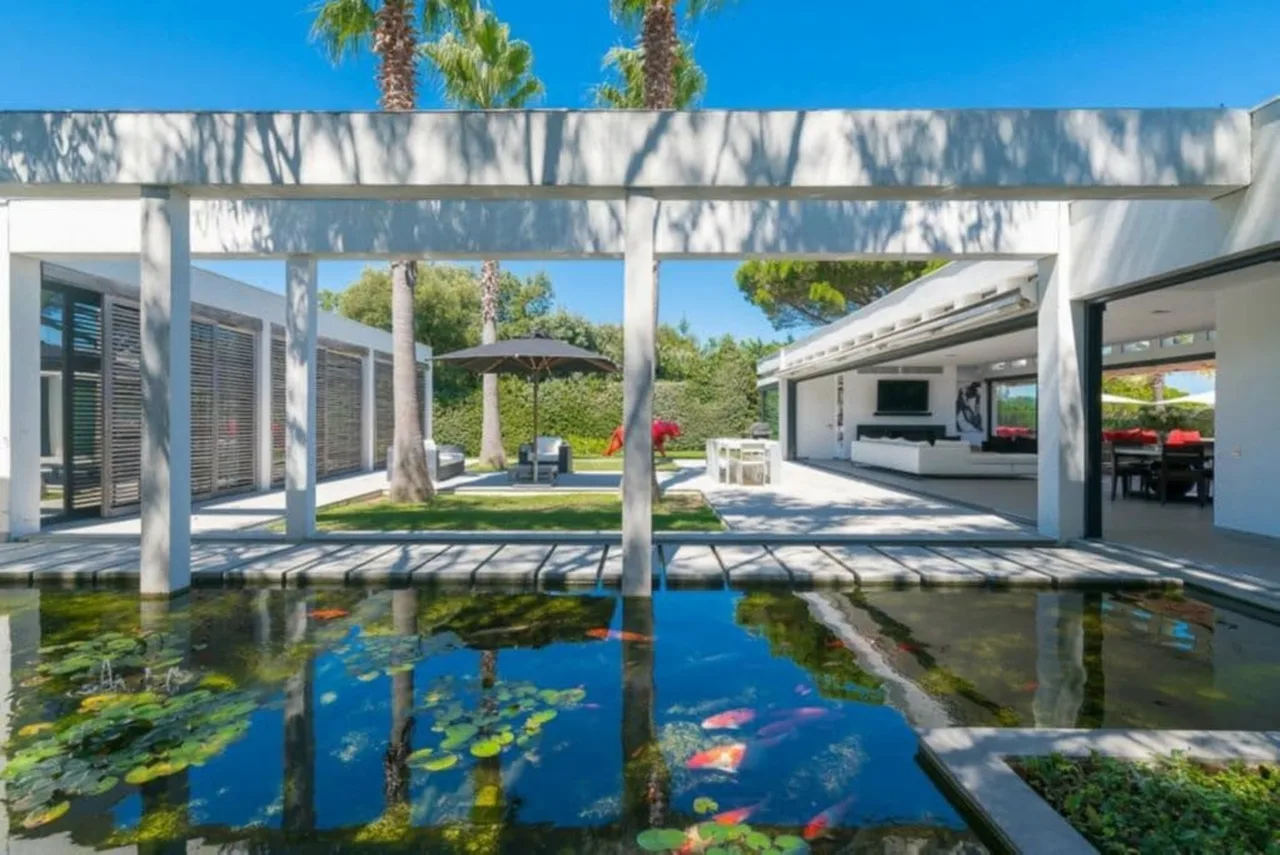 Encantadora Villa con Hermoso Jardín Espacioso, foto 2