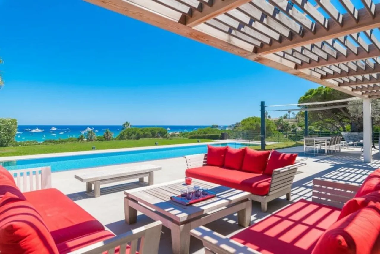 Encantadora Villa con Hermoso Jardín Espacioso, foto 3