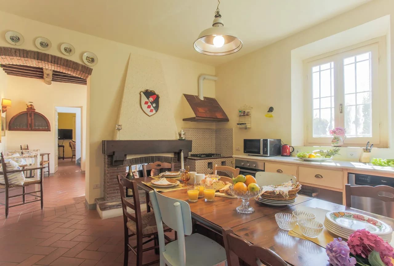 Historisches Herrenhaus mit Pool und exklusivem Garten, Foto 3