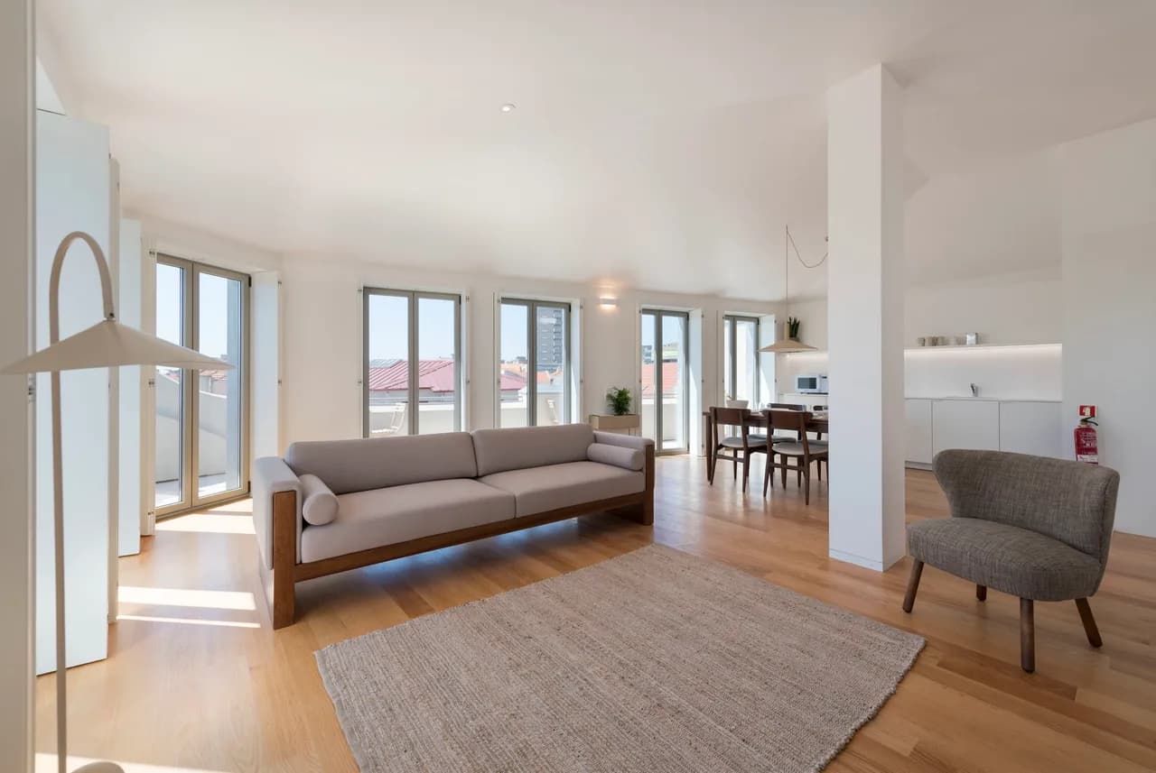 Rooftop Apartment with City Views in Porto