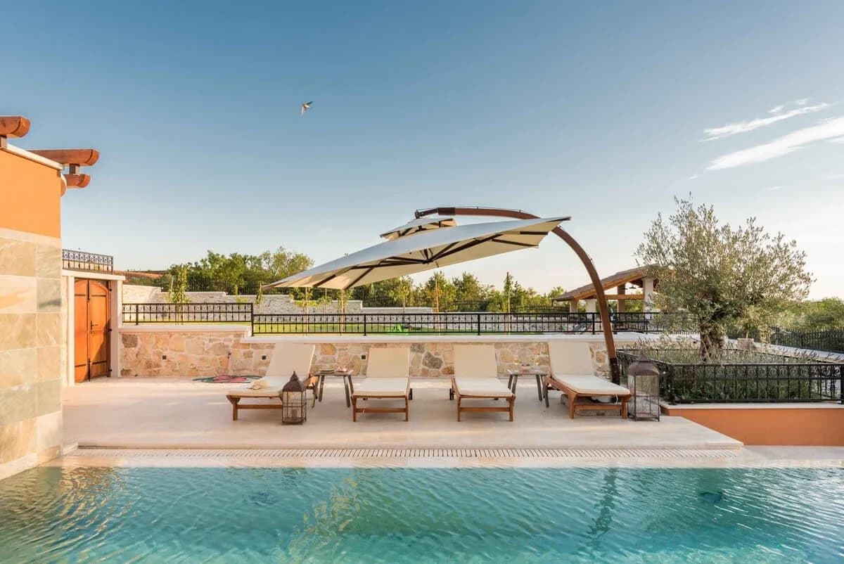 Villa de lujo renovada con piscina increíble, foto 5