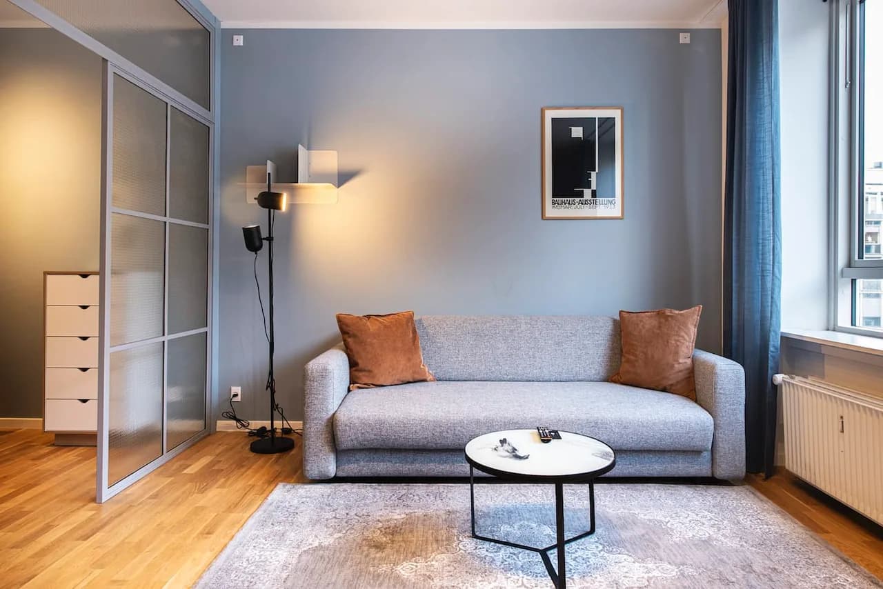 The Lakes 1BR by Daniel & Jacob's photo 2