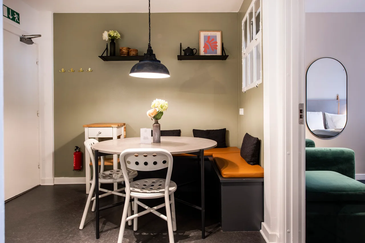 Kings square Cityview kitchenette by Daniel&Jacob's photo 3