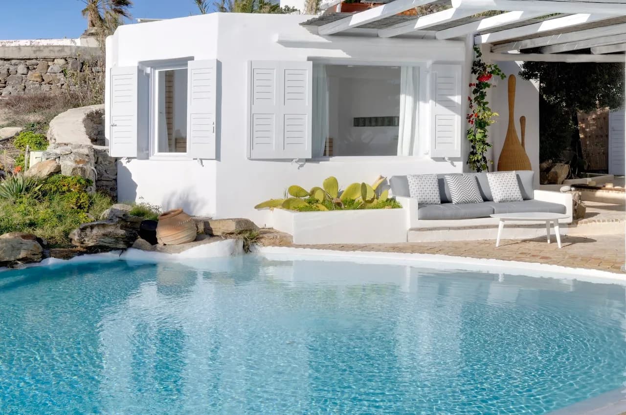 Seafront villa with a magnificent sunset view photo 4