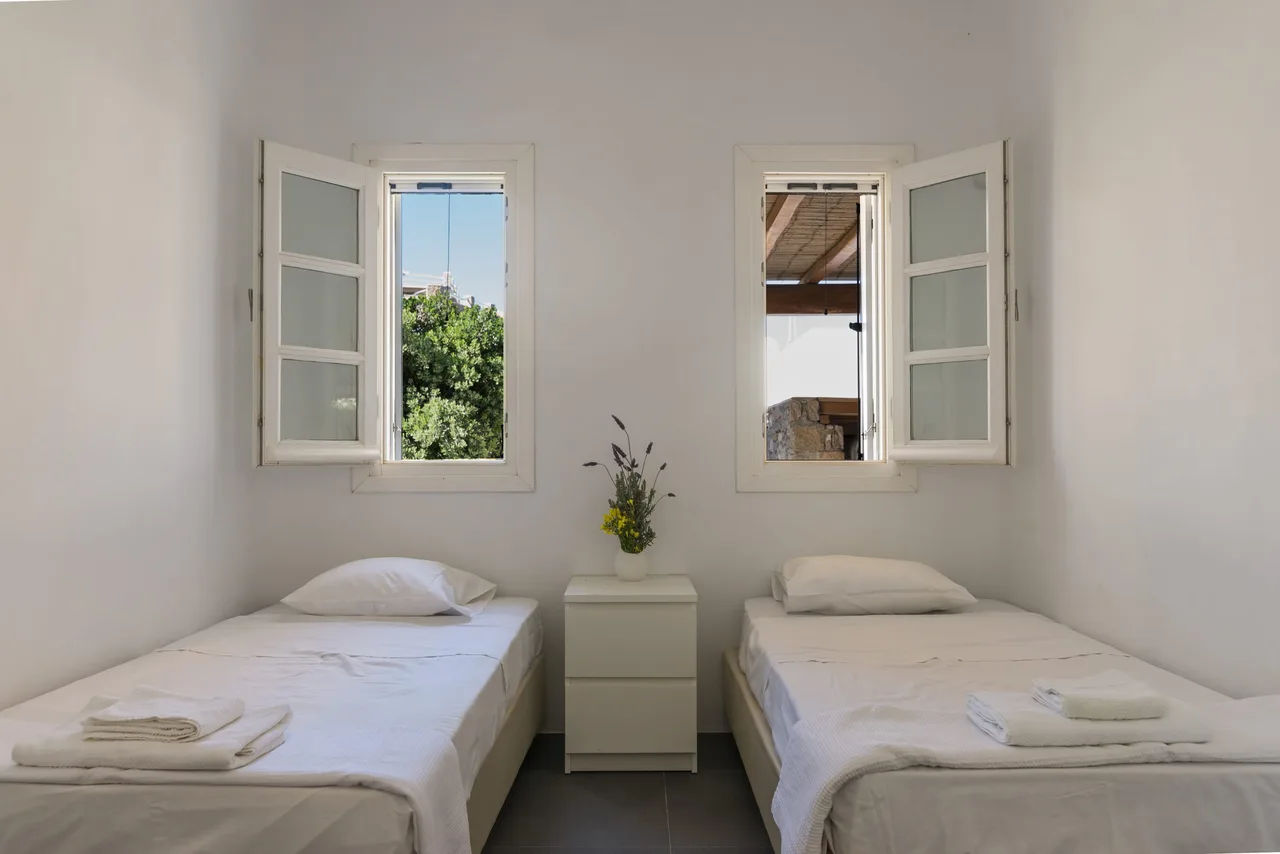 Modernly furnished villa with an amazing view of the sea photo 4