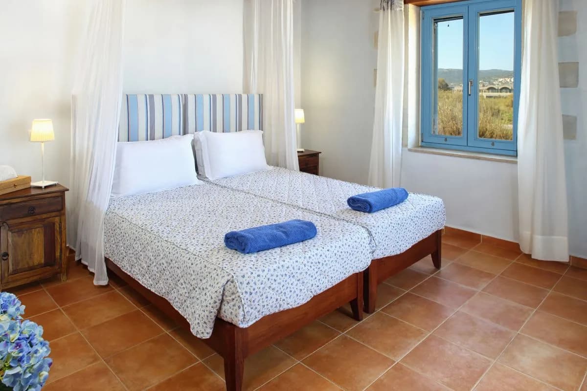 STUNNING BEACHFRONT VILLA WITH PRIVATE POOL AND SEA VIEWS, foto 3
