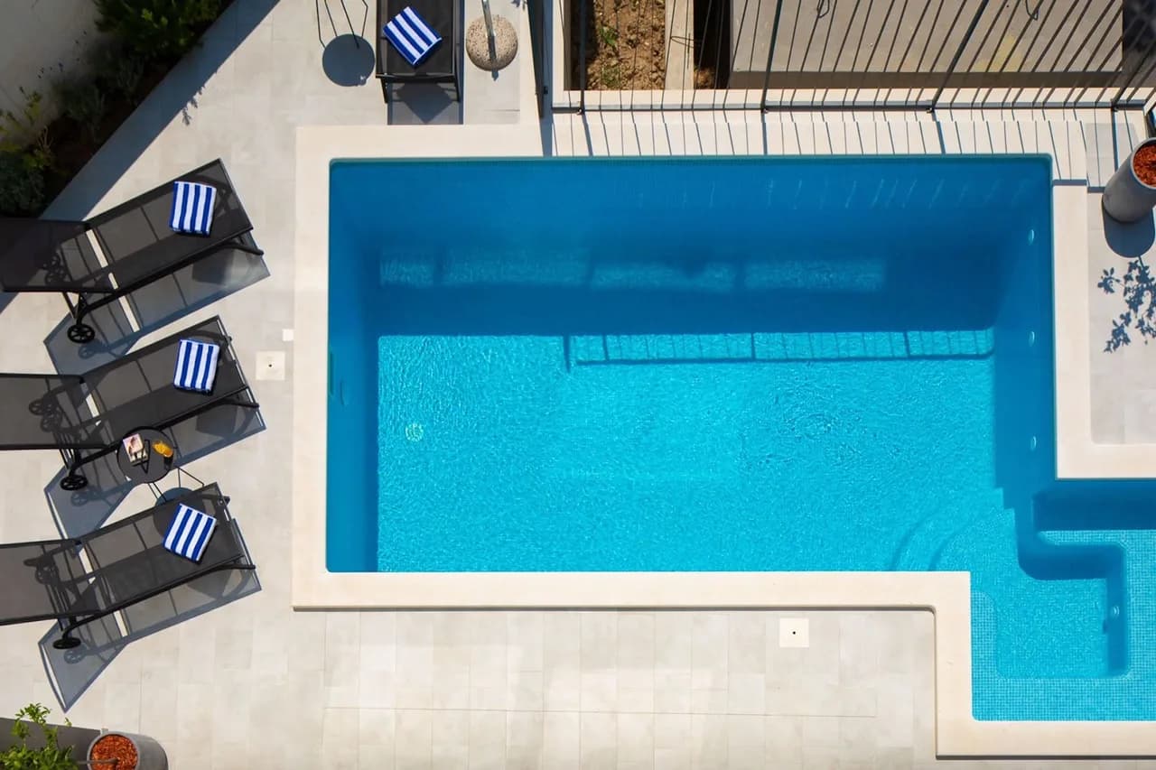 Stylish Villa with Overlooking View photo 5