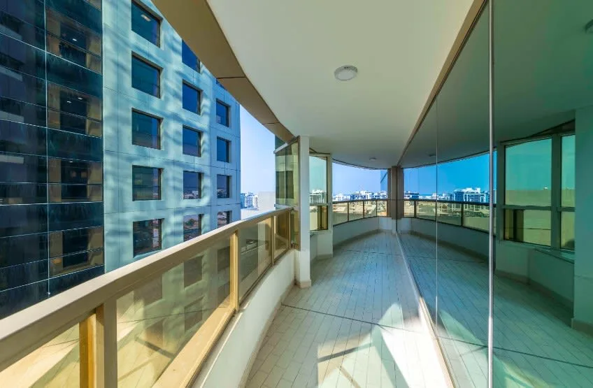 Apartamento Elegante con Vistas Superiores